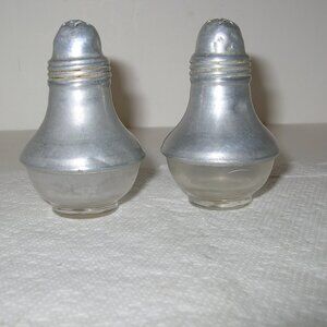 Vintage Aluminum Salt & Pepper Shakers Set w/Glass Bottoms 3" Tall C